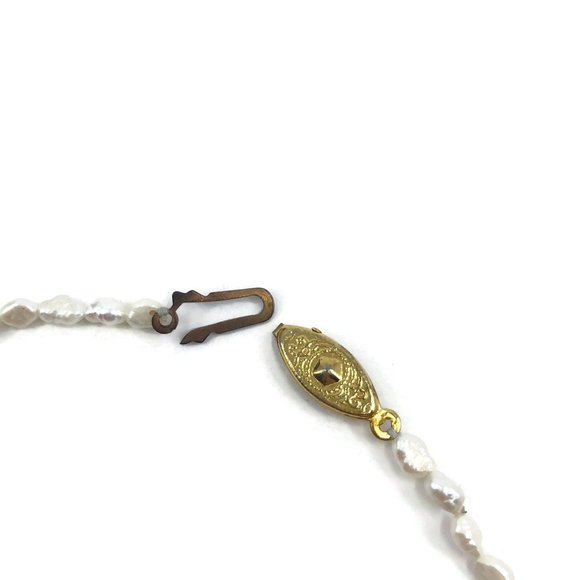 Dainty Freshwater Pearl Bead Bracelet - Picture 4 of 6